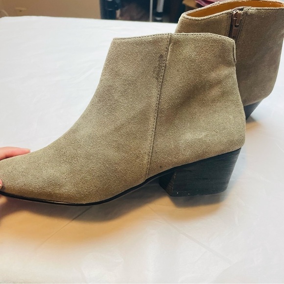 Kelsi Dagger Tan Suede Booties - Picture 3 of 12
